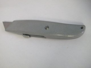 Nóż uniwersalny wysuwany do tapet 15cm 613000