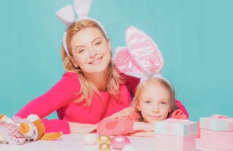 Naklejki Wielkanocne Wesołych Świąt średnica 55 mm - 12 szt